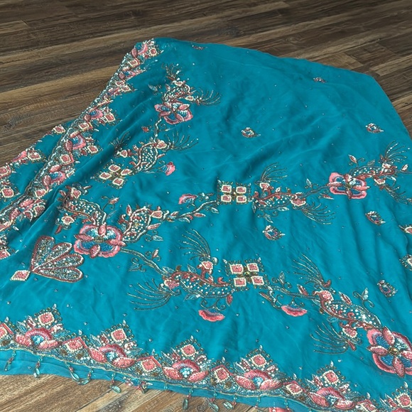 Elegant Teal and Peach saree - Picture 3 of 4